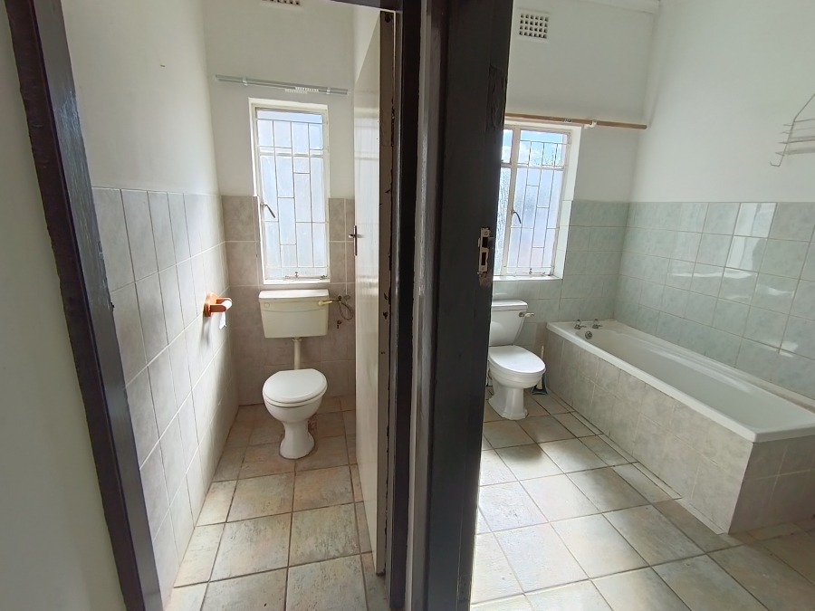 To Let 4 Bedroom Property for Rent in Lochnerhof Western Cape